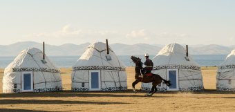 National Equestrian Games on the Son-Kul shore: Photo